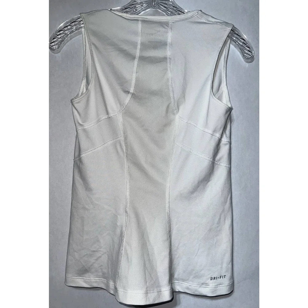 Nike Dri-Fit White Sport‎ Top Size S